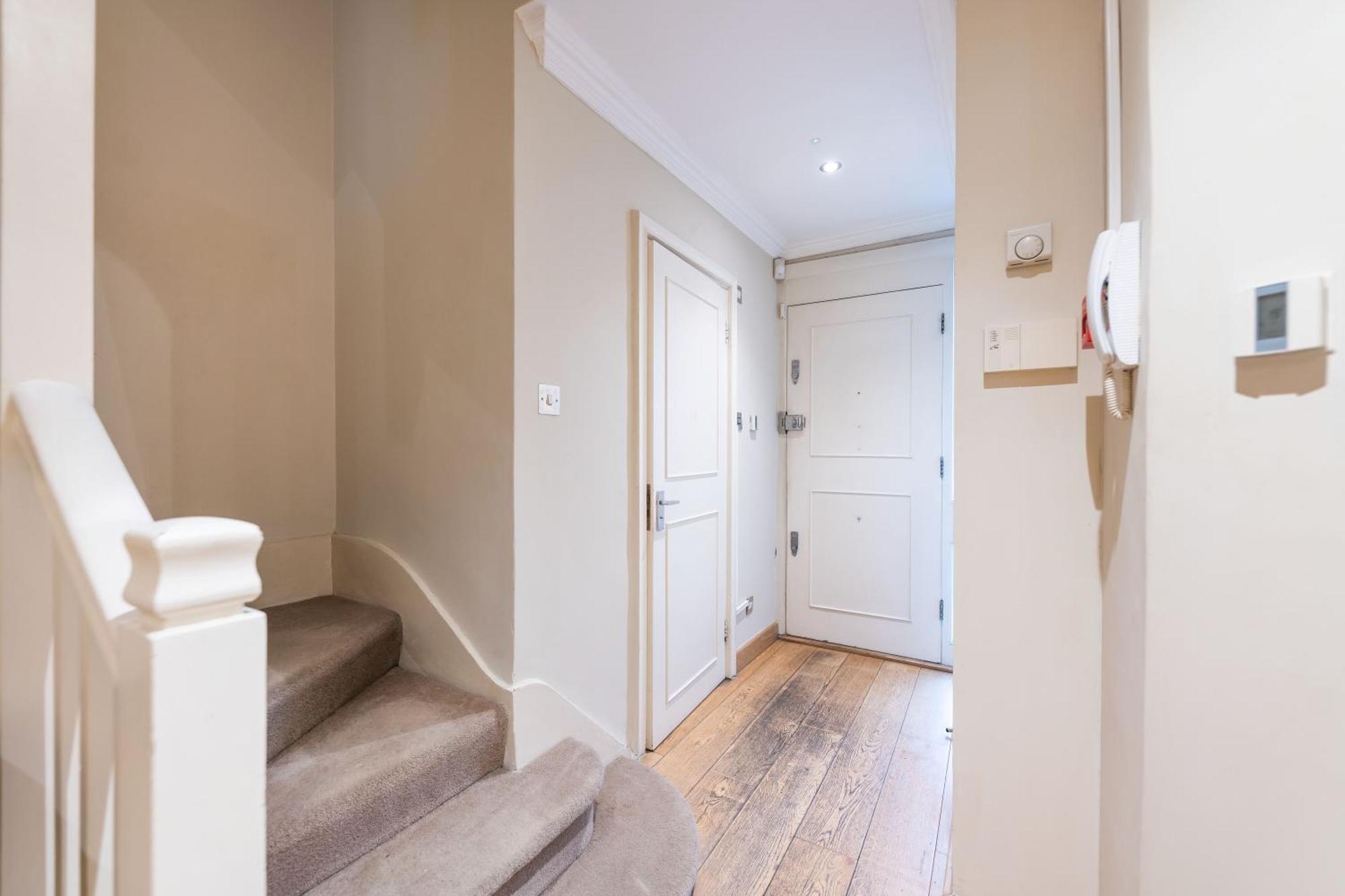 Luxury 6 Bedroom House In Southwick Street London Exterior photo